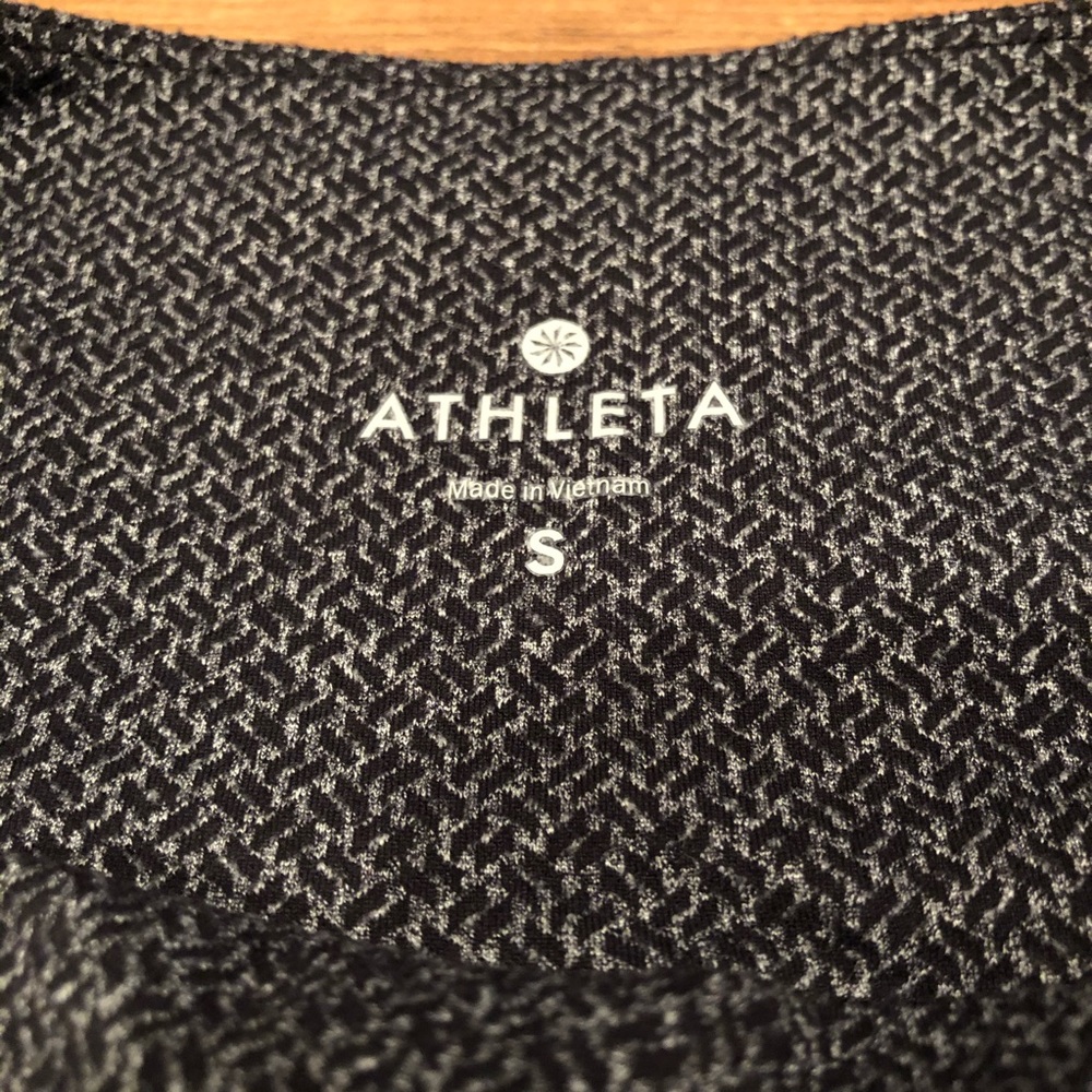 Athleta Criss Cross Power Up sz S Leggings - Picture 4 of 6